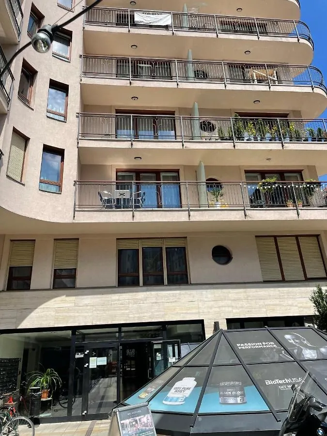 Central Apartment At Gozsdu Court, 60 Sqm, 2 Rooms With 2 Ac, Elevators, Kitchen Budapest 0*,